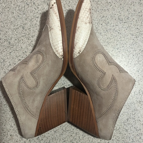 Dolce vita slip on mule western style snake print 2.5 heel size 10 - Picture 5 of 8